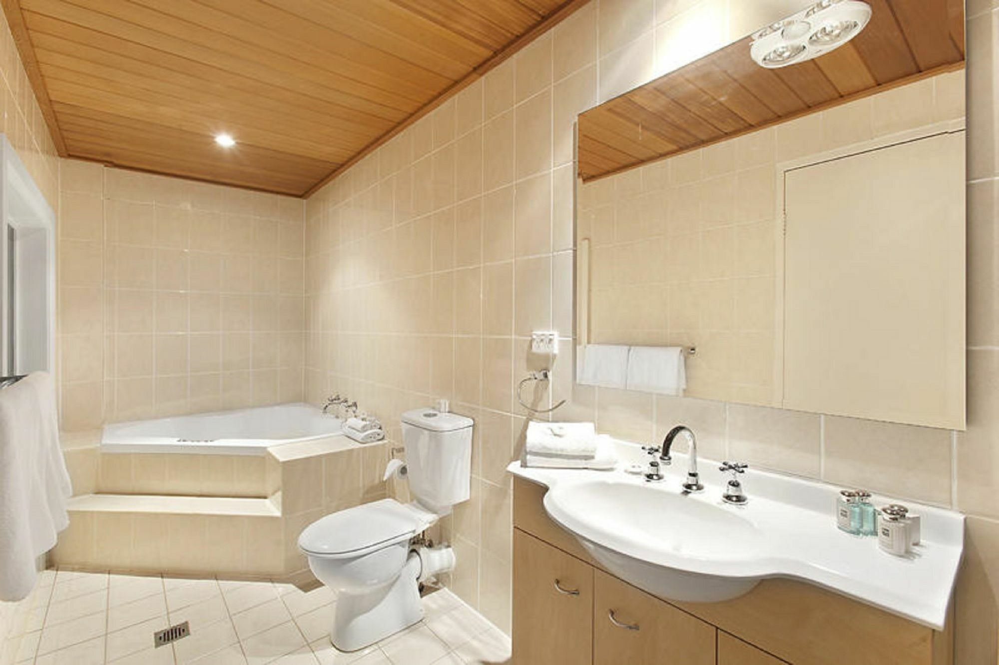 Checkers Resort Terrey Hills Exteriör bild